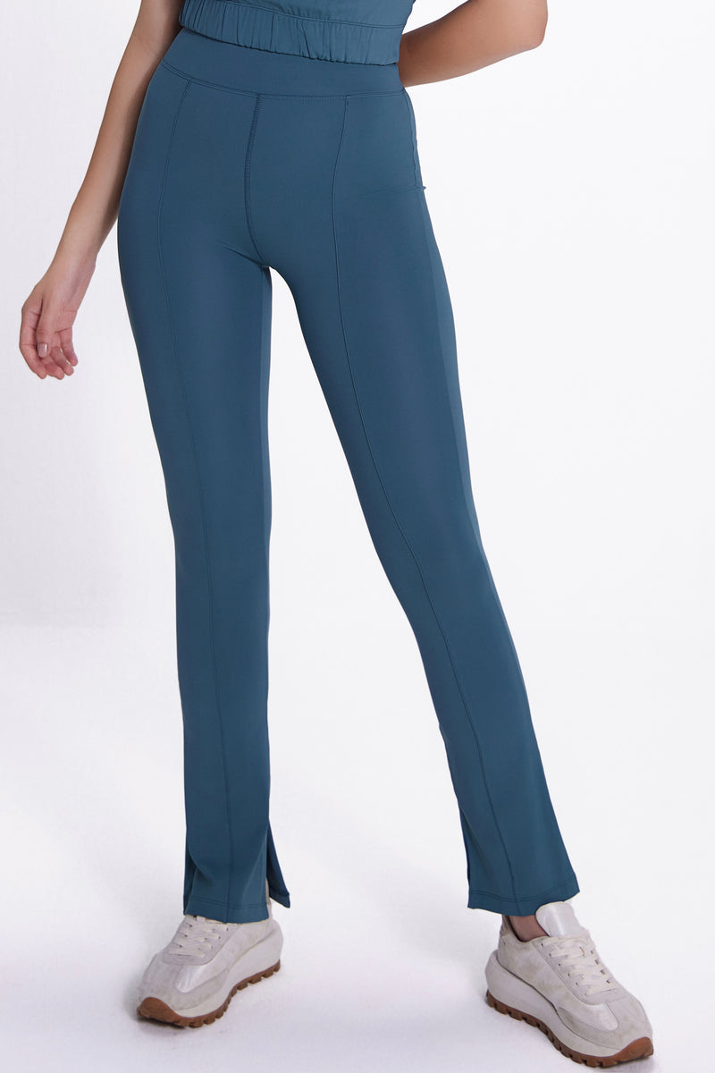 Ivy Flared Side Slit Legging